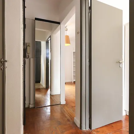 Apartment Combro Classic By Homing